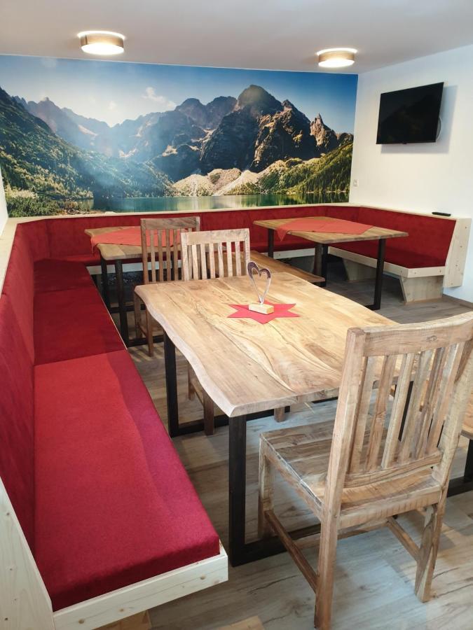 Gaestehaus Falkenblick Arzl im Pitztal Buitenkant foto