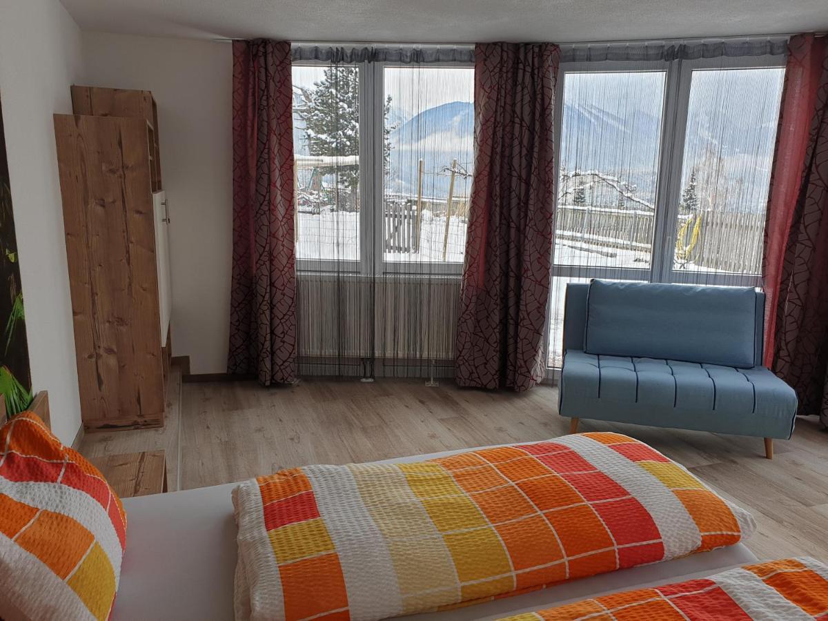 Gaestehaus Falkenblick Arzl im Pitztal Buitenkant foto