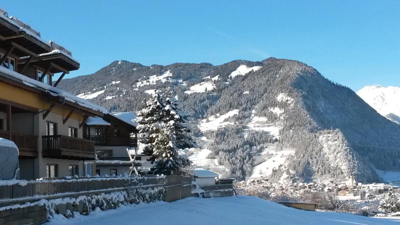 Gaestehaus Falkenblick Arzl im Pitztal Buitenkant foto