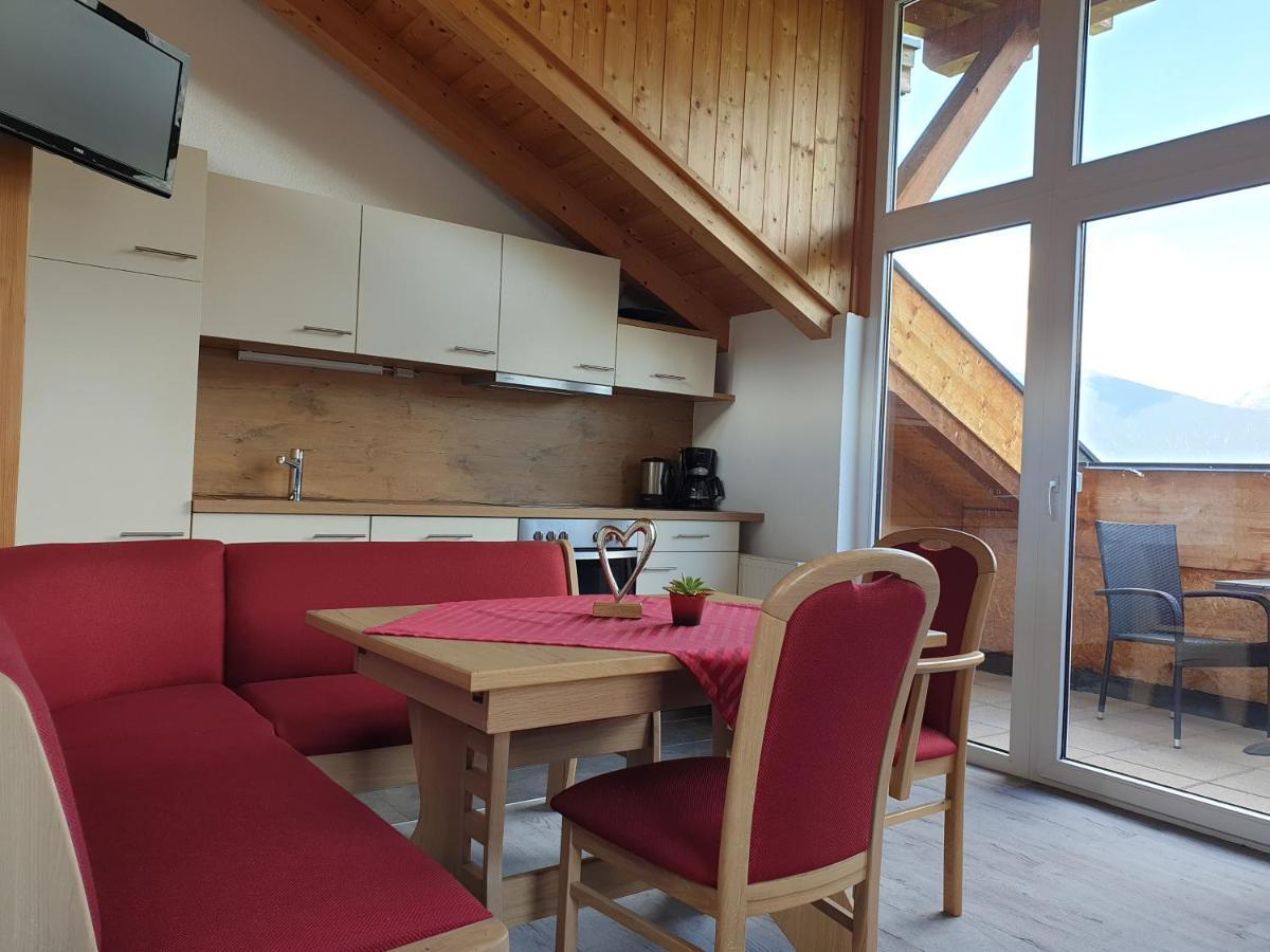 Gaestehaus Falkenblick Arzl im Pitztal Buitenkant foto